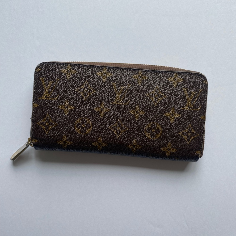 Louis Vuitton Monogram Canvas Iconic Zippy Wallet 2013 Brown the Zippy Wallet